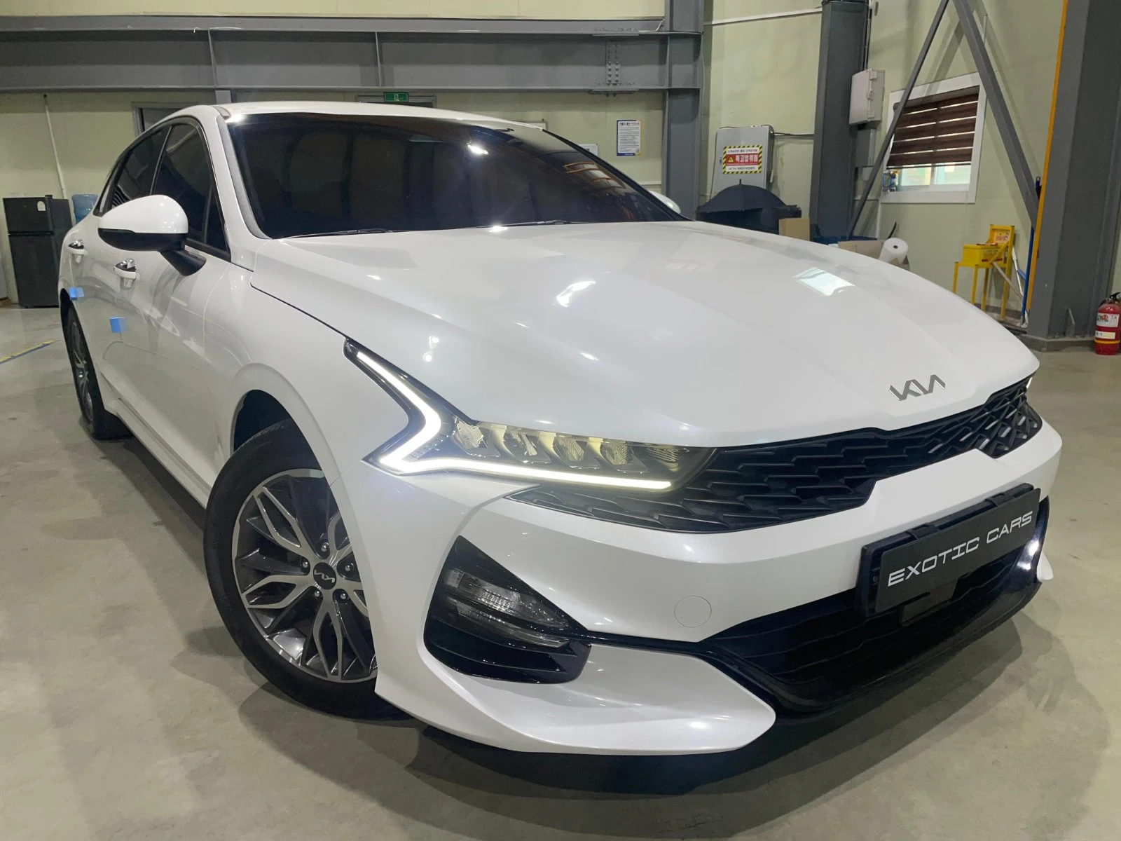 Kia K5 2.0 LPG ! Trendy !