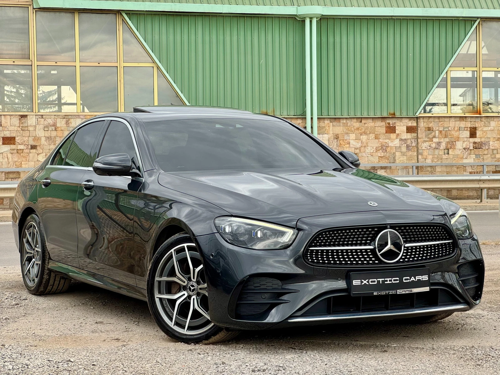 Mercedes-Benz E 220 d 4Matic ! AMG Line !